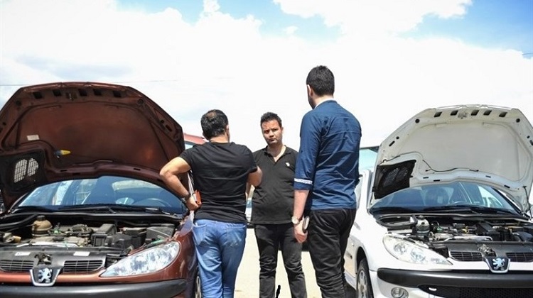 کاهش قیمت خودرو