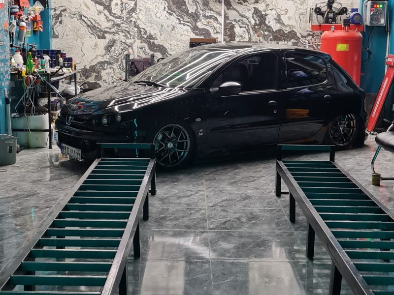 مرکز دیتیلینگ و تشخیص رنگ کاربیست - Car20 Detailing Center