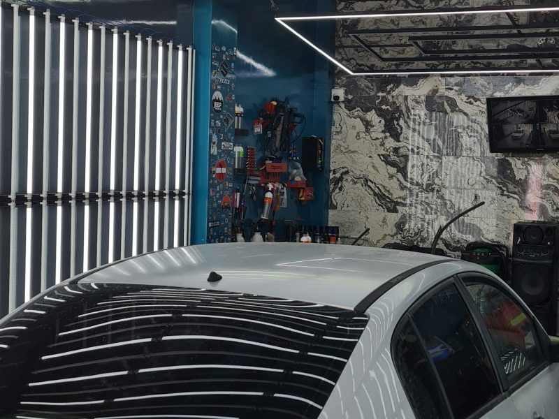 مرکز دیتیلینگ و تشخیص رنگ کاربیست - Car20 Detailing Center