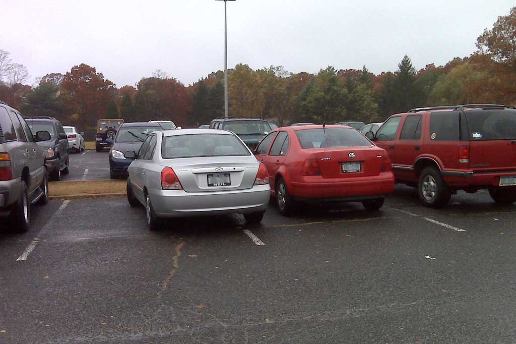 آموزش روش صحیح پارک خودرو در پارکینگ های عمومی