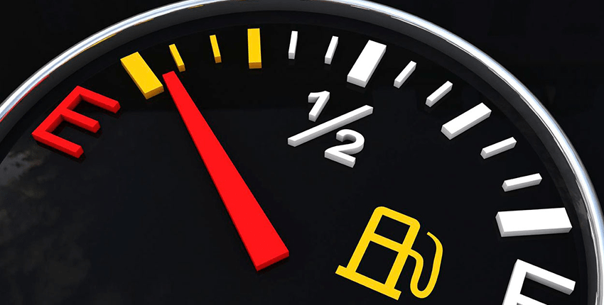 روشن شدن چراغ بنزین